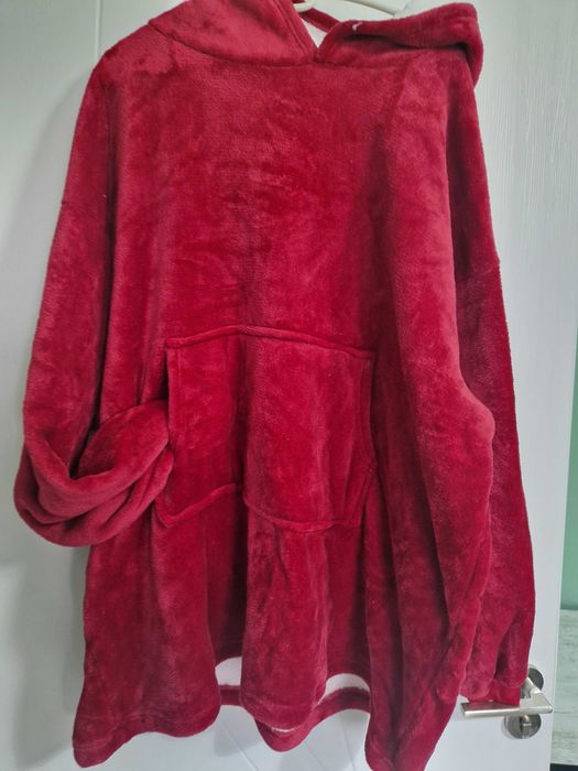 Дамски пухен елек,суичър и яке