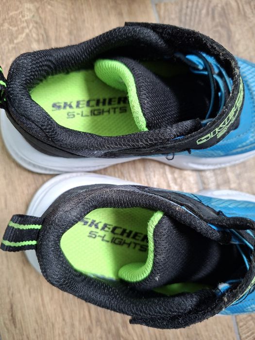 Маратонки Skechers 24 номер,джапанки