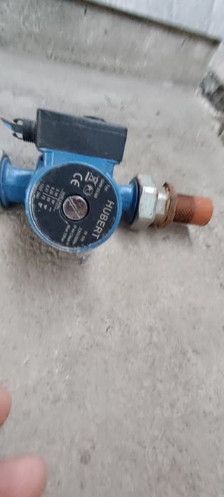 Насос для батарей продам