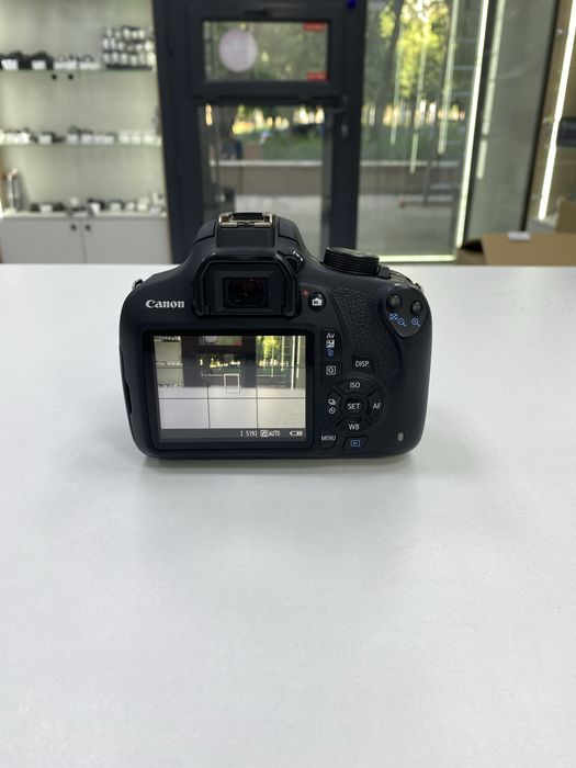 canon eos 1200D (p25)