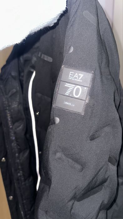 Куртка EA7 Emporio Armani, оригинал