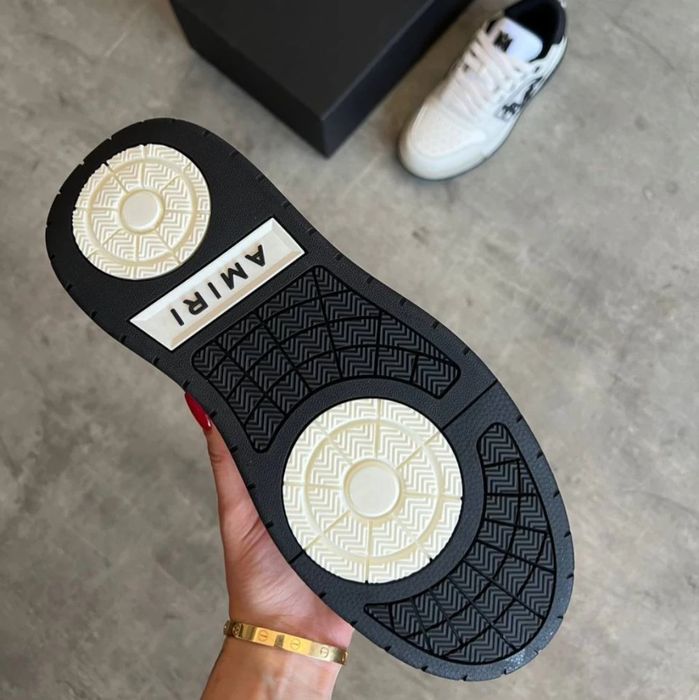 Amiri Classic Low "White/Black"