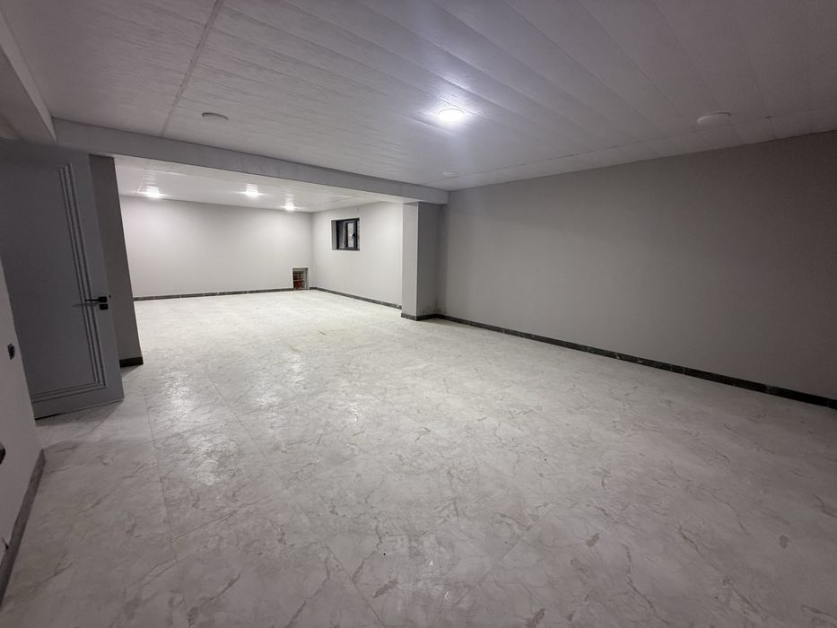 Арендна офис шоу рум дом на Ивлева 10у.е м2 новый дом