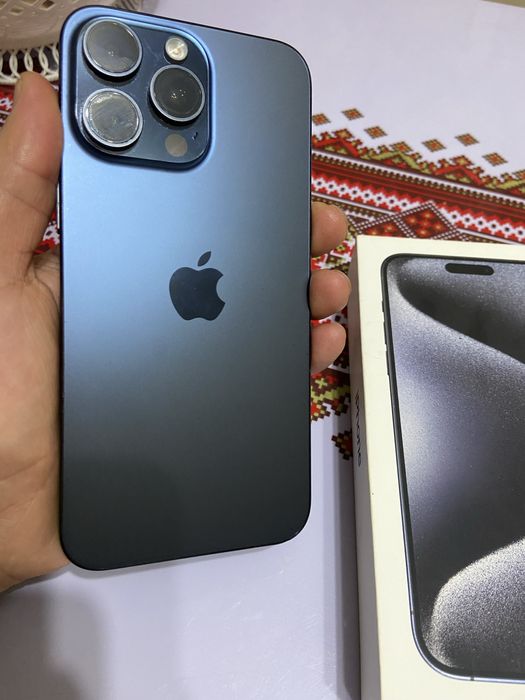 Айфон 15 про мах