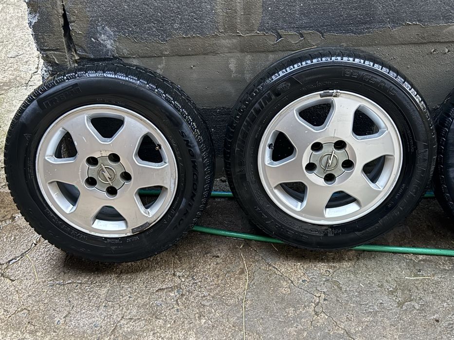 Продавам джанти за опел 15  5х110