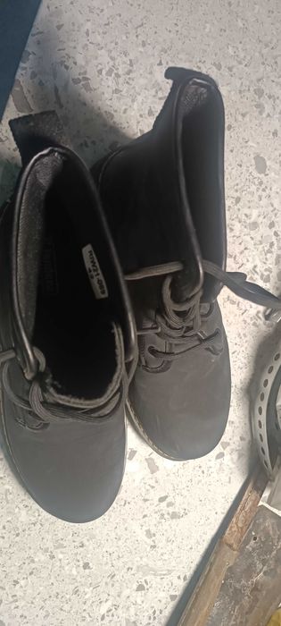 Продавам запазени Боти Тенденз