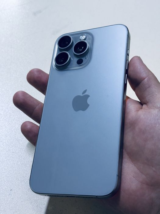 Смартфон айфон 15 про макс  256