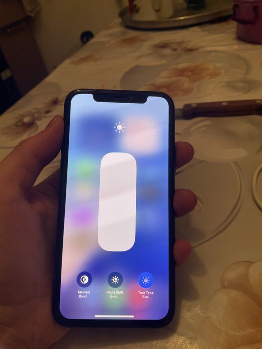 Продам Айфон 11 про