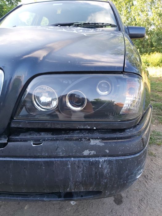 Полиране на фарове