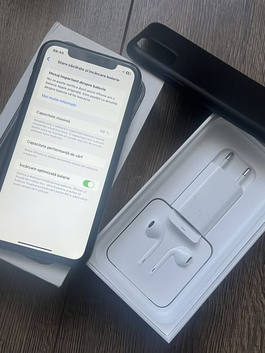 Iphone xr                 ,