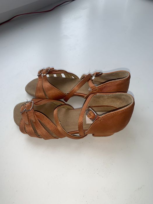 Туфли танцевальные