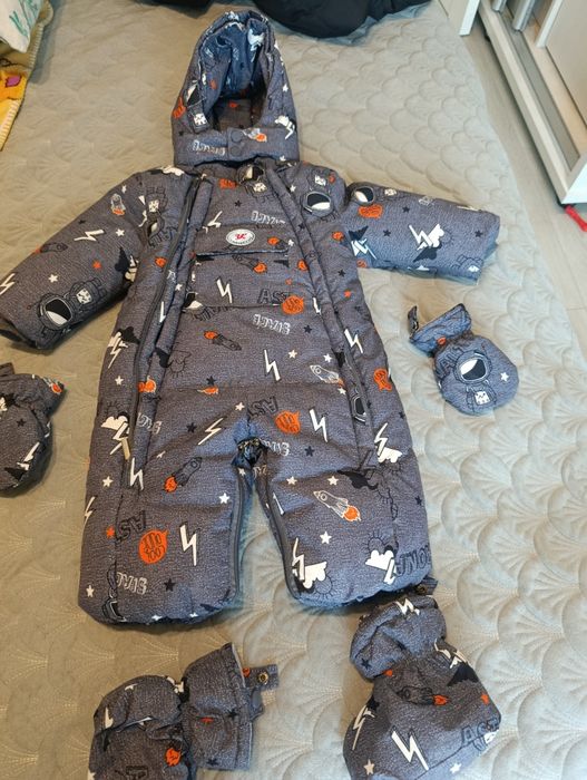 Продам комбинезон на зиму