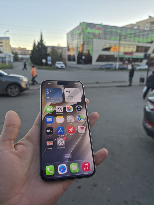 Продам iphone 15 Pro Max 256
