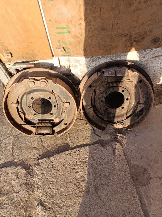 Продам генератор б/у на 24 вольта