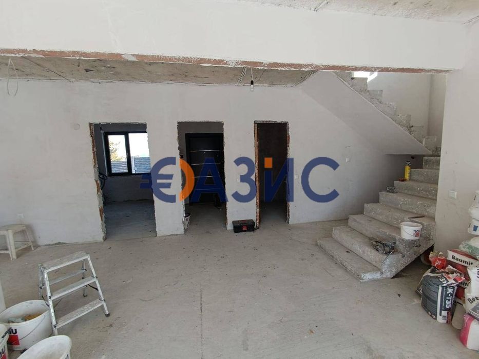 Продава се Многостаен апартамент в с. Маринка, Област Бургас - 165 кв.м за 1516 €/кв.м - Снимка #11