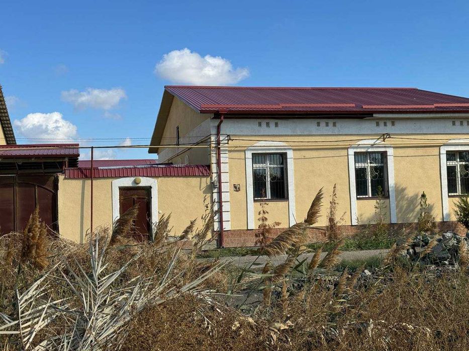 Срочно Котеж сотилади    ( 6 сутих )