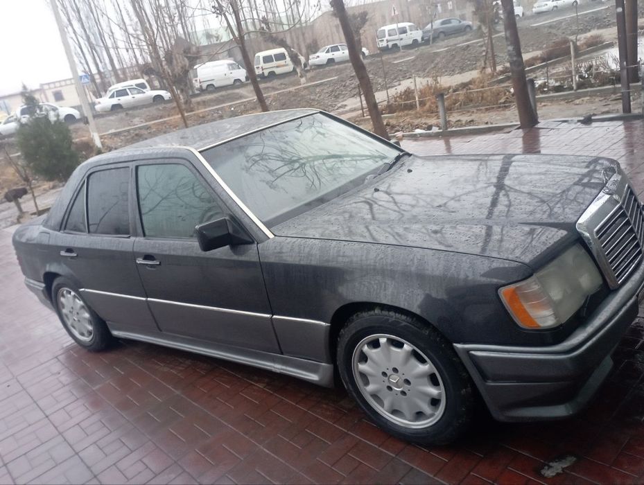 W124  sotiladi gazi bor