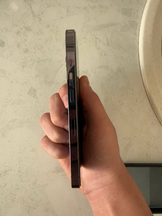 продам Iphone 14 pro