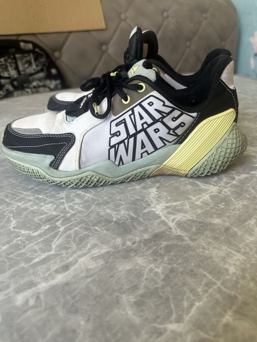 Adidas Star Wars б.у кроссовки 38 размер