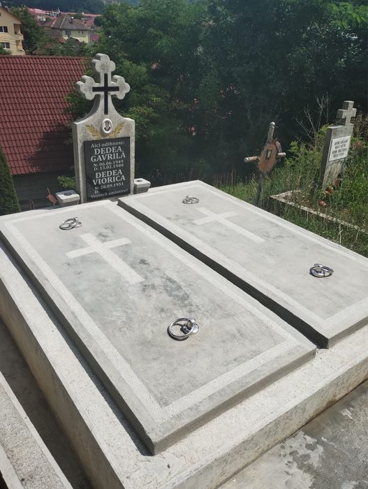 Realizez lucrari cimitir