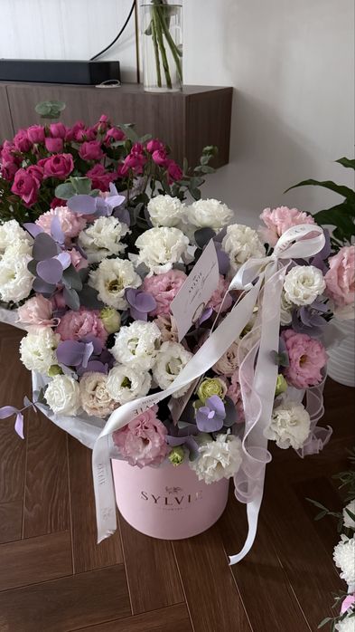 Продам свежие букеты, подарины 04.08