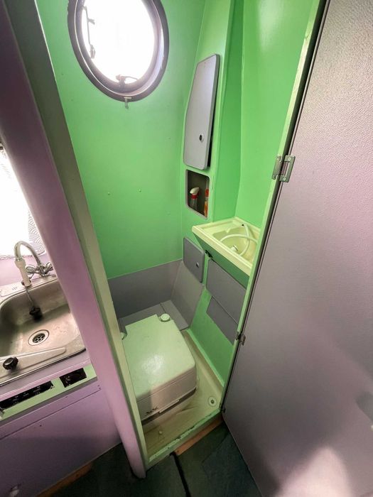 Кемпер ван Mercedes MB100 2.4D Campervan