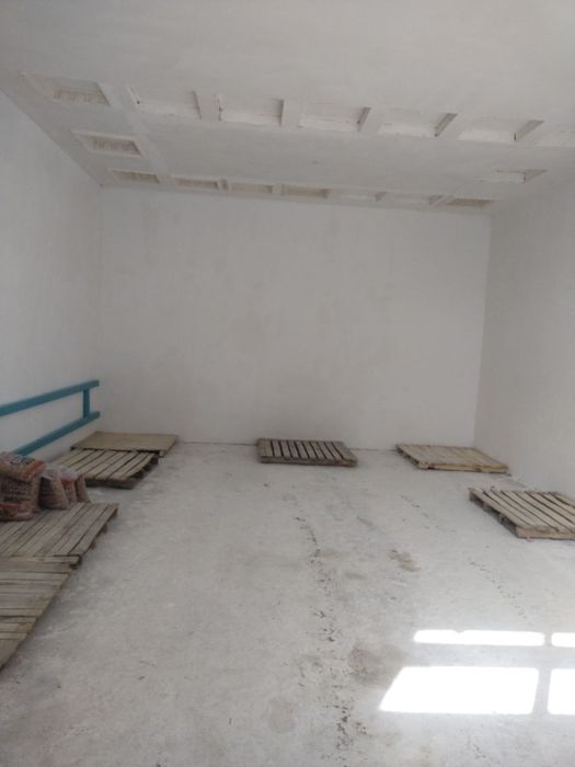 Склад ижорага берилади манзил римконтор янги йулда