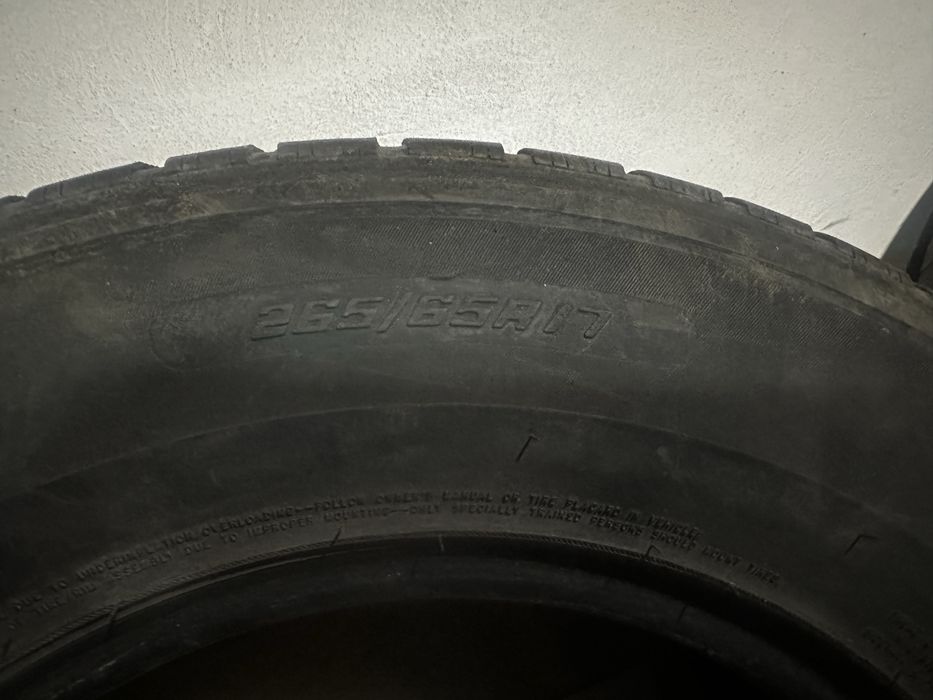 Продам шины 265/65R17