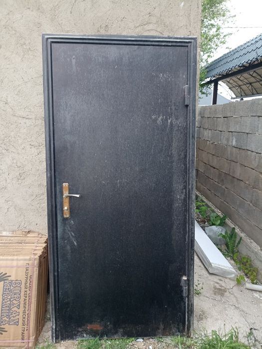 Сыртқы есік двер