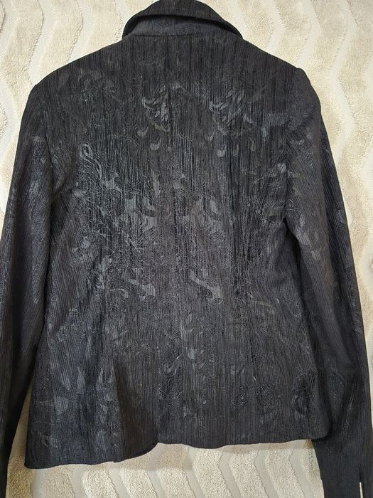 Дамски костюм размер 44 и елегантна рокля