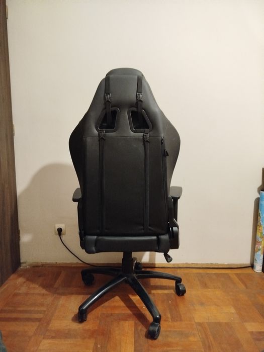 Scaun gaming newskill