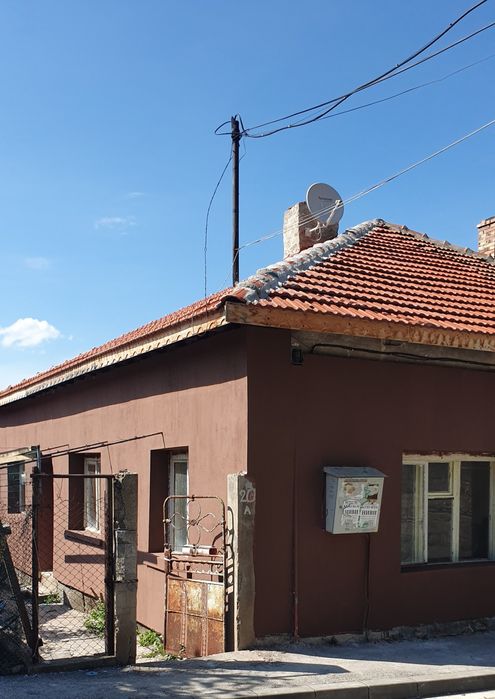 Продава се Къща в Плевен, 9-ти квартал - 90 кв.м за 567 €/кв.м - Снимка #3