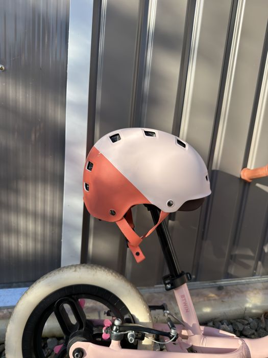 Set bicicleta plus casca pentru copii btwin