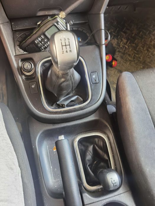 Mașina Suzuki grand vitara 2004 2.0 benzina