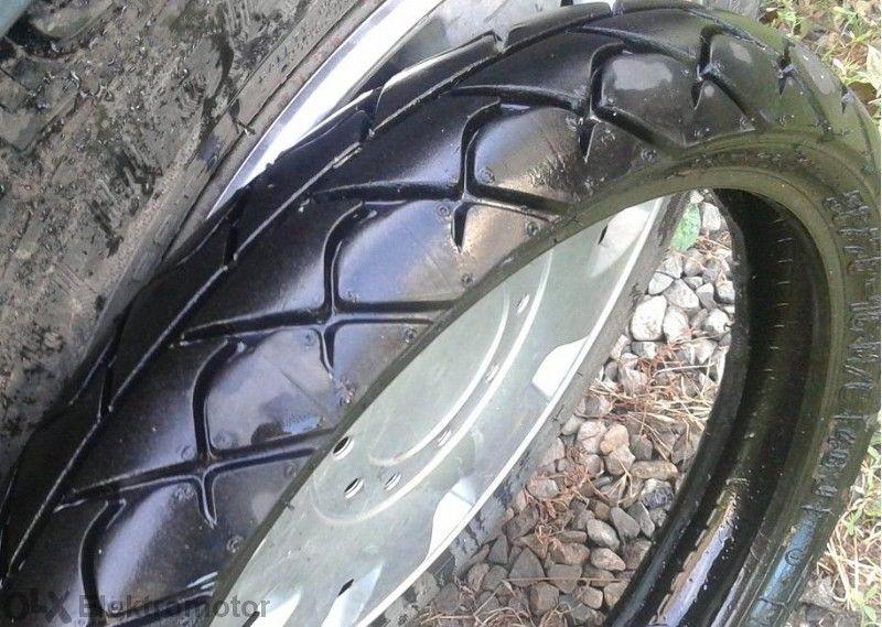 Гуми 3бр 80 70 R16 40лв/бр