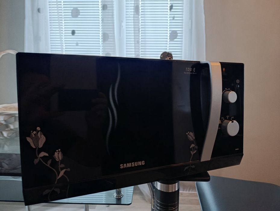 Микровълнова фурна 23 литра Samsung 850 W