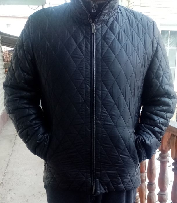 Зимняя куртка, верблюжка, очень тёплая.