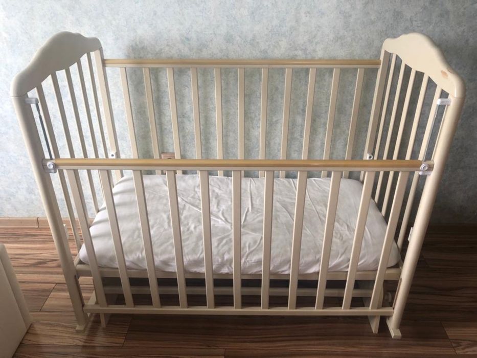 Продам кровать