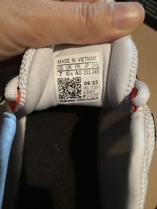 Кроссовки Adidas оригинал