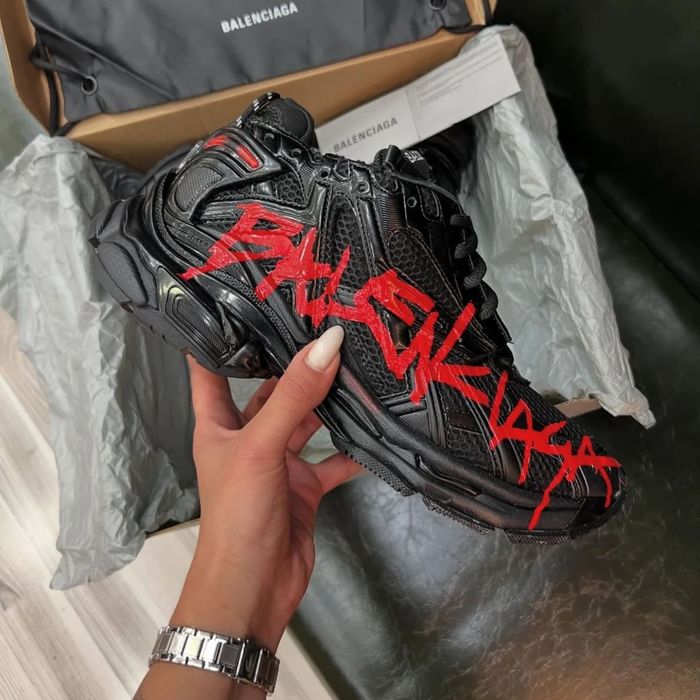 Balenciaga Runner Graffiti "Black/Red" | РАЗМЕРИ: 35 до 46