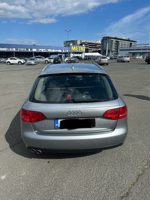 Ауди А4 комби сив металик