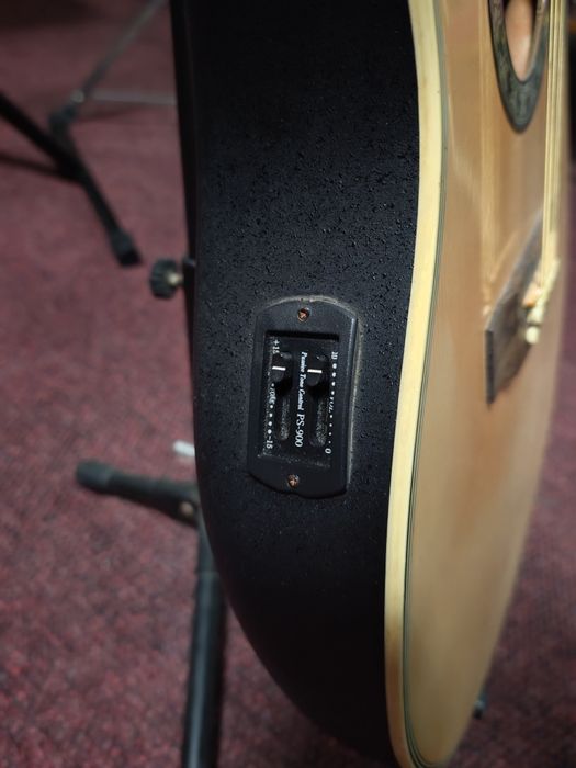 Vand chitara electro acustica