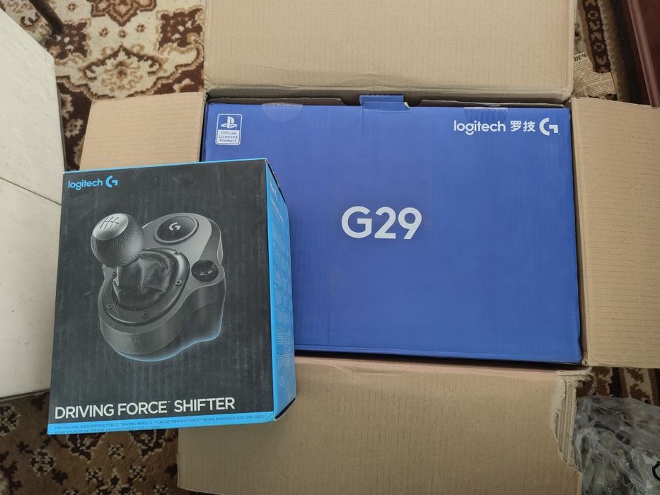 Logitech G29 + шифтер — почти новый, полный комплект