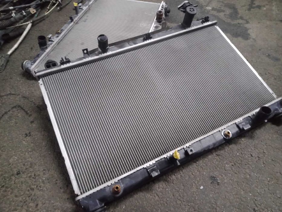 Оригинальный основной радиатор от Toyota Camry 40