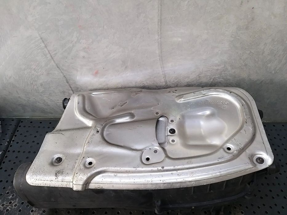 Carcasa filtru aer 2.2 cdi mercedes c class w204 a6510901101 a56510940320