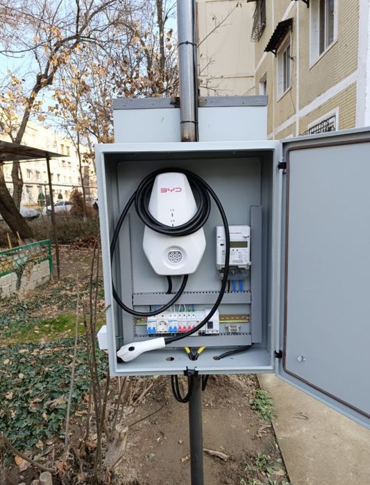 Установка зарядное устройство для Электромобилей.
7квт зарядка установ