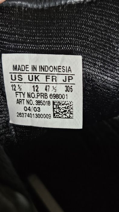 Футболни обувки (бутонки), 47 номер