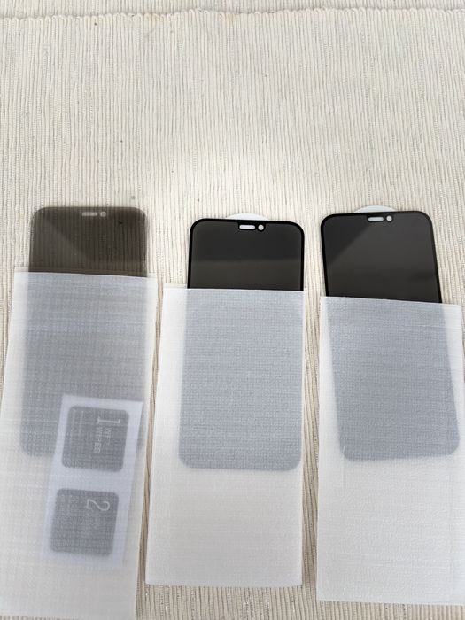 Iphone 12 mini 64 GB (cadou 7 huse + 3 folii ecran)