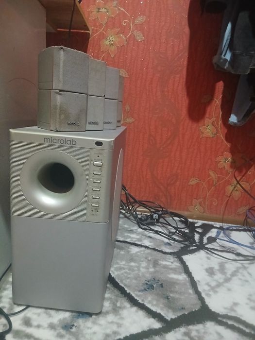 microlab x8 5.1 sotiladi srochno!