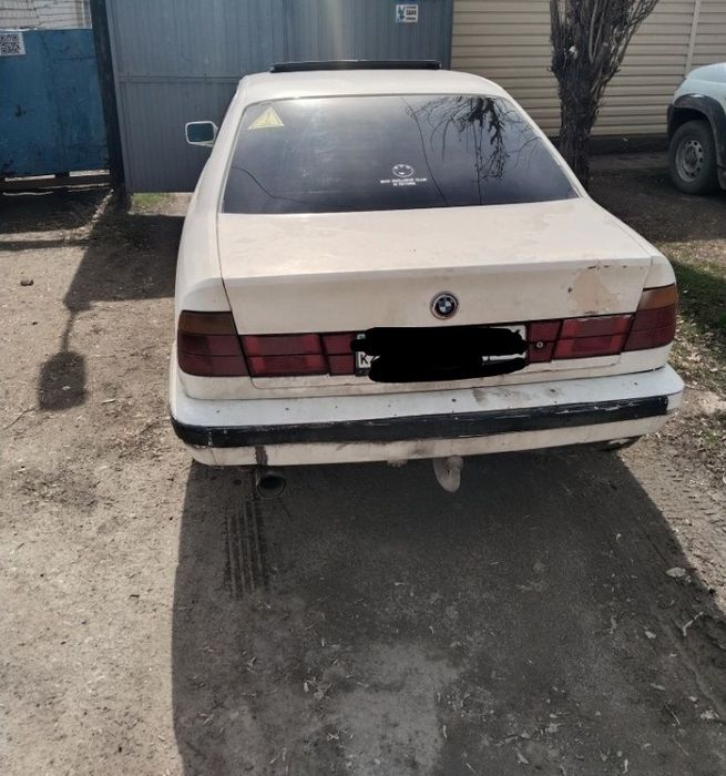 Продам  BMW  E34